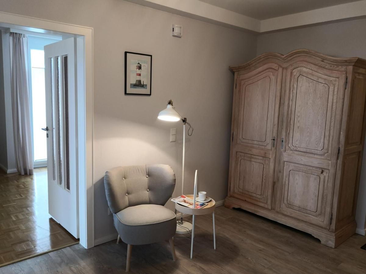 Ferienwohnung Fuer Grosse Familien Im Haus Akunak Бюзум Экстерьер фото