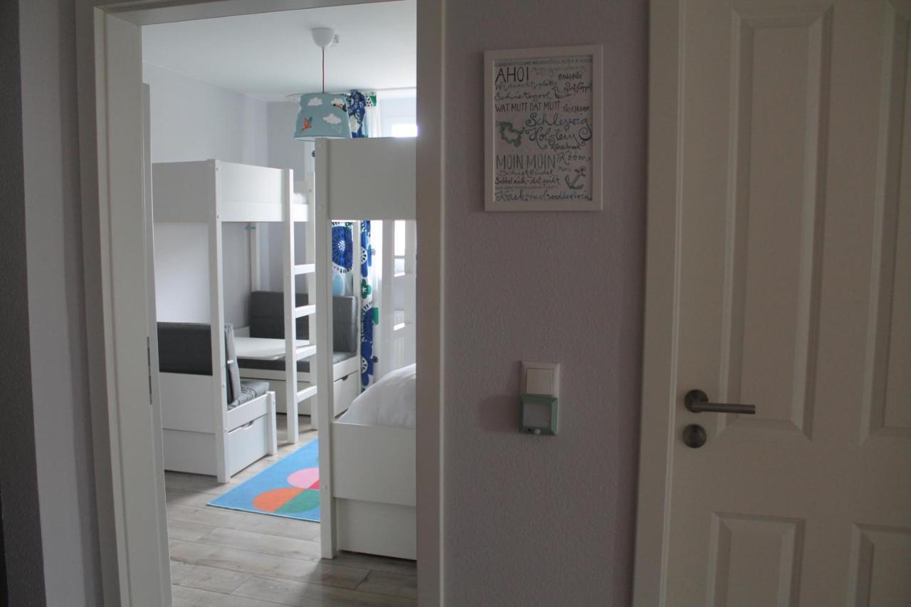 Ferienwohnung Fuer Grosse Familien Im Haus Akunak Бюзум Экстерьер фото